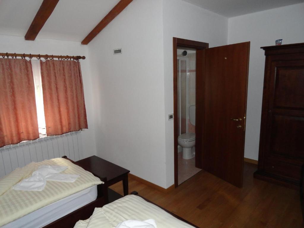 Guest House Pod Slavnikom Podgorje  Habitación foto